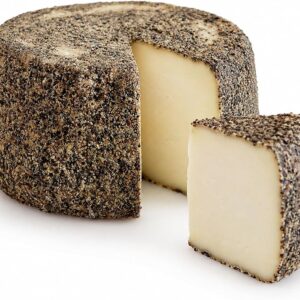 Formaggio Pecorino Stagionato al pepe nero